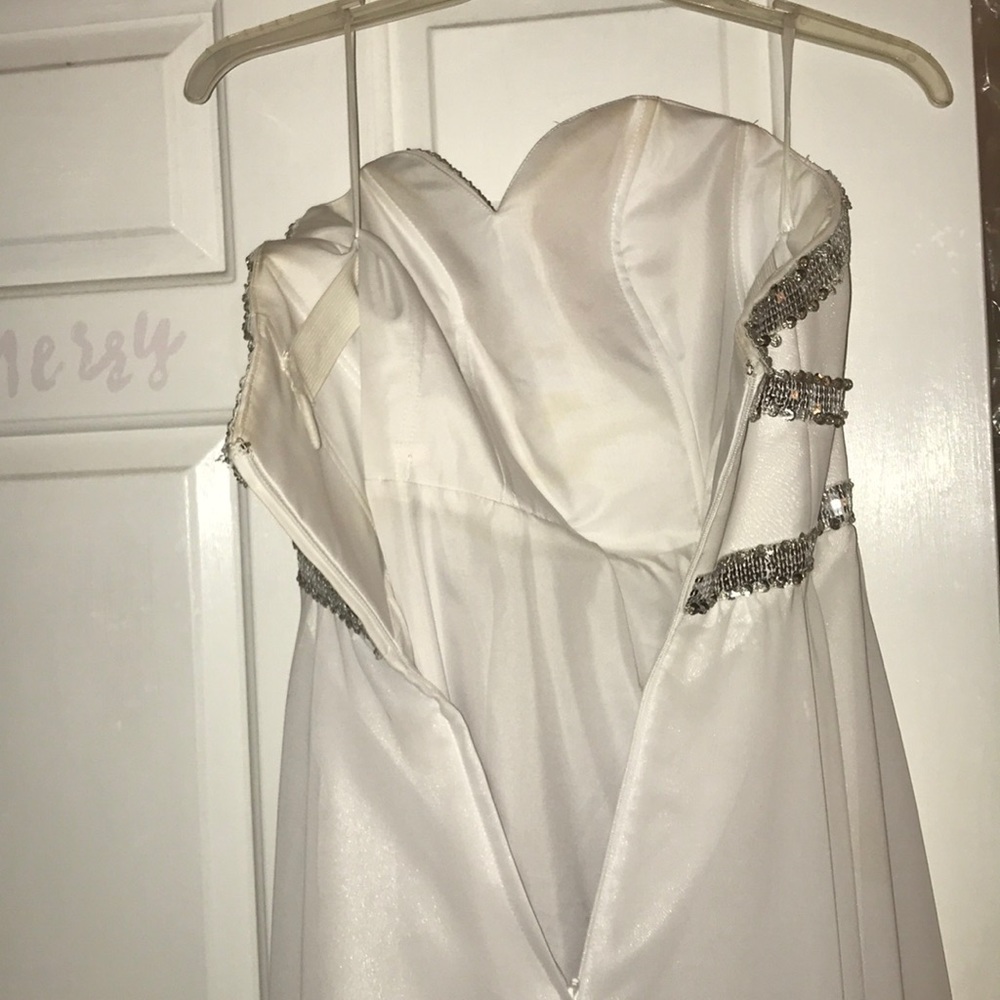 LONG WHITE DRESS - Picture 6 of 6